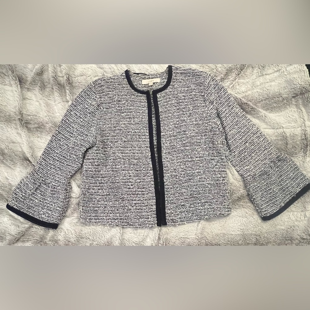 EUC LOFT Tweed Bell Sleeve Jacket-Perfect for fall! 🍁
